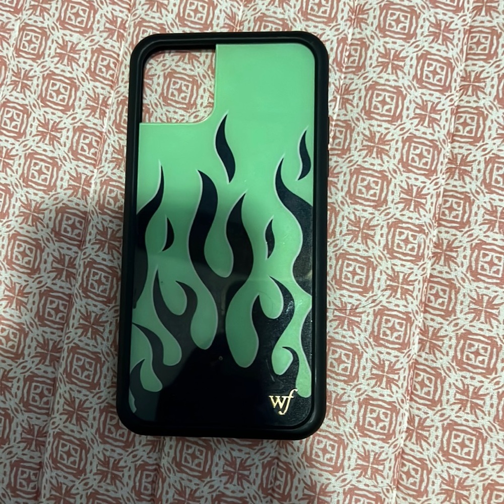11 pro max wildflower flame case